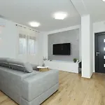 Appartement And Mare
