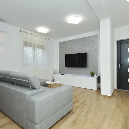 Apartamento And Mare