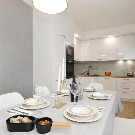 Apartamento And Mare Zadar
