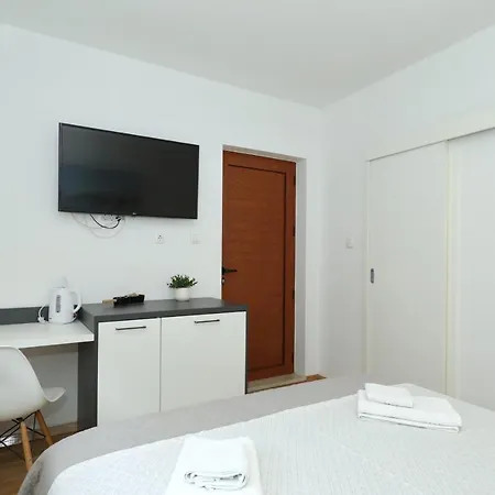 Apartament And Mare *